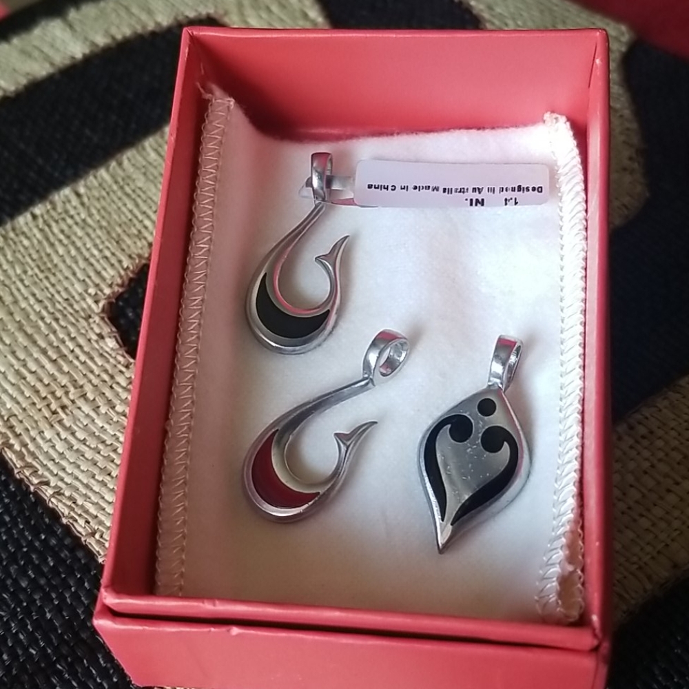 Stainless steel charms Whale tail and an Heart